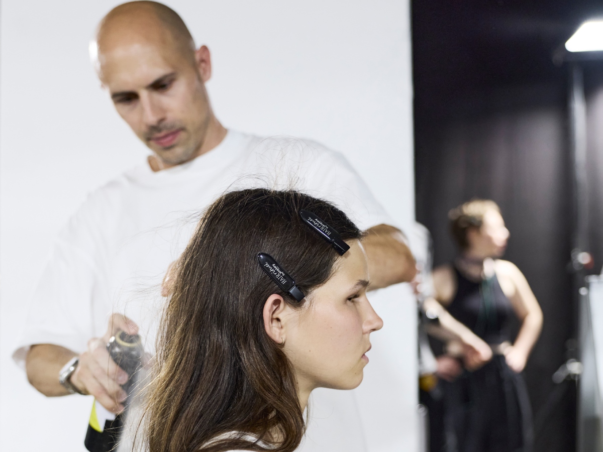 Η Hair Rituel by Sisley συνεργάστηκε με τον οίκο Maison Ami Paris στην Εβδομάδα Μόδας του Παρισιού