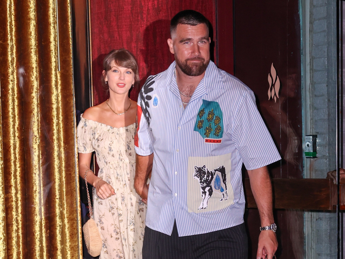 Taylor Swift – Travis Kelce: Καλεσμένος στον γάμο τους αποκαλύπτει πώς ήταν πραγματικά το ζευγάρι – «Ήταν χαλαροί και αυθεντικοί»