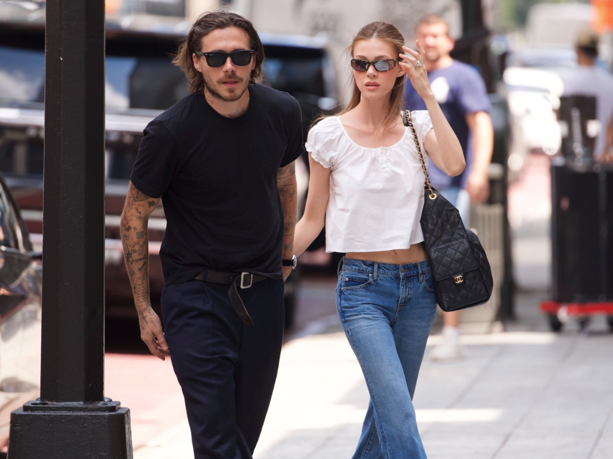 Brooklyn Beckham – Nicola Peltz: Βόλτα στη Νέα Υόρκη για το ερωτευμένο ζευγάρι με άψογο city style