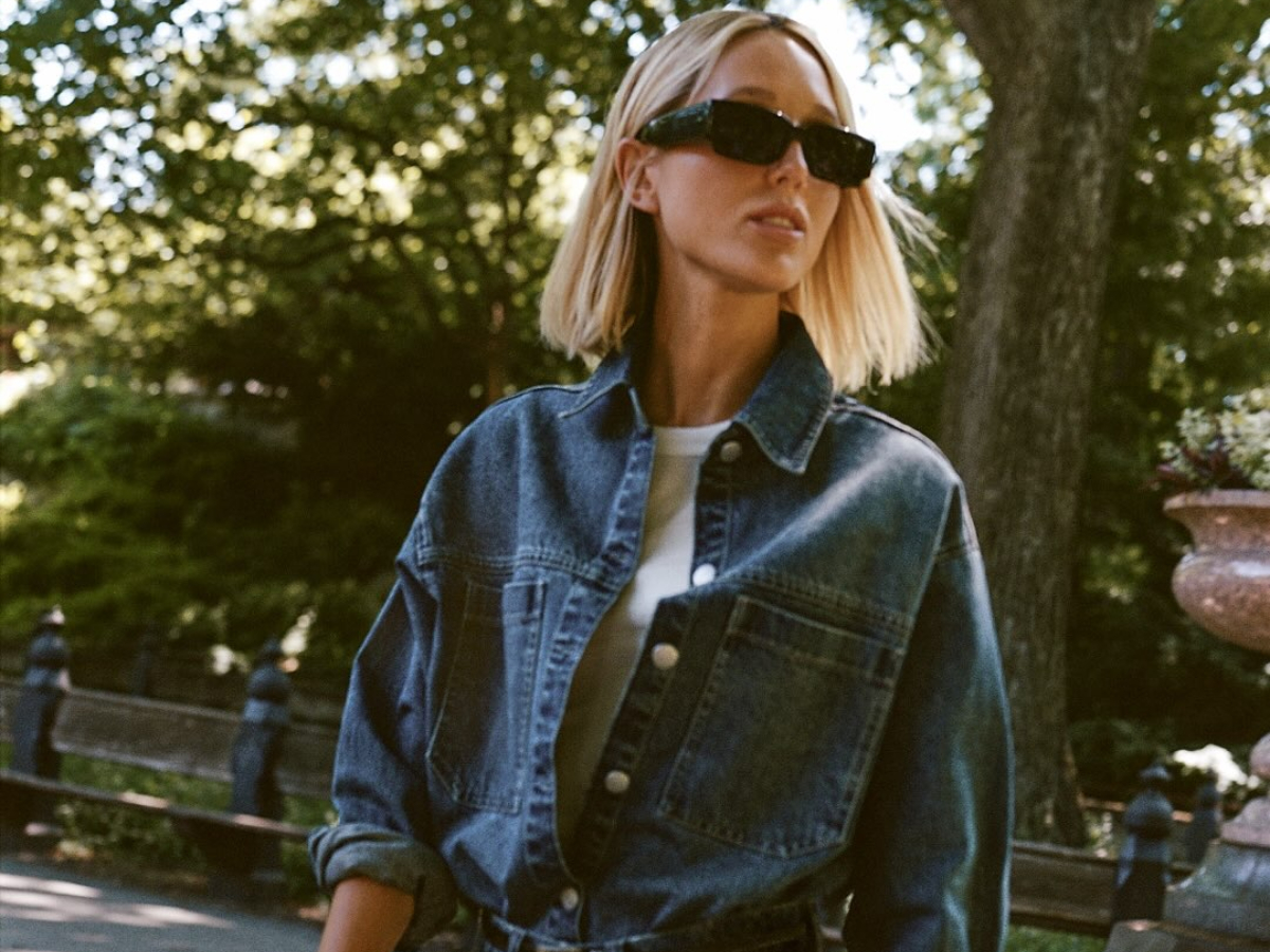Η Maria Olympia σχεδίασε μία denim συλλογή με έμπνευση από τα 90s