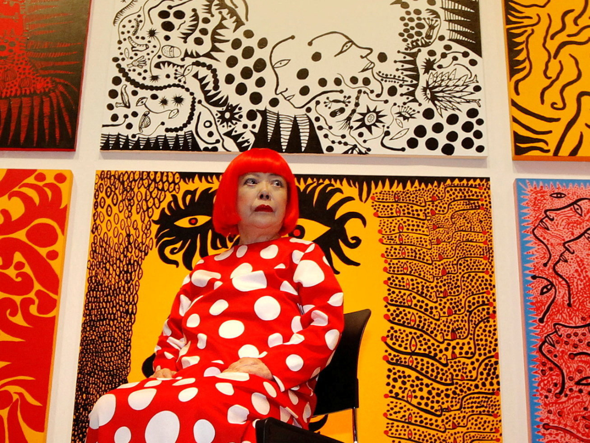Υayoi Kusama: Πέθανε η γιαπωνέζα εικαστικός που δημιούργησε ένα ψυχεδελικό σύμπαν από χρώμα και πουά