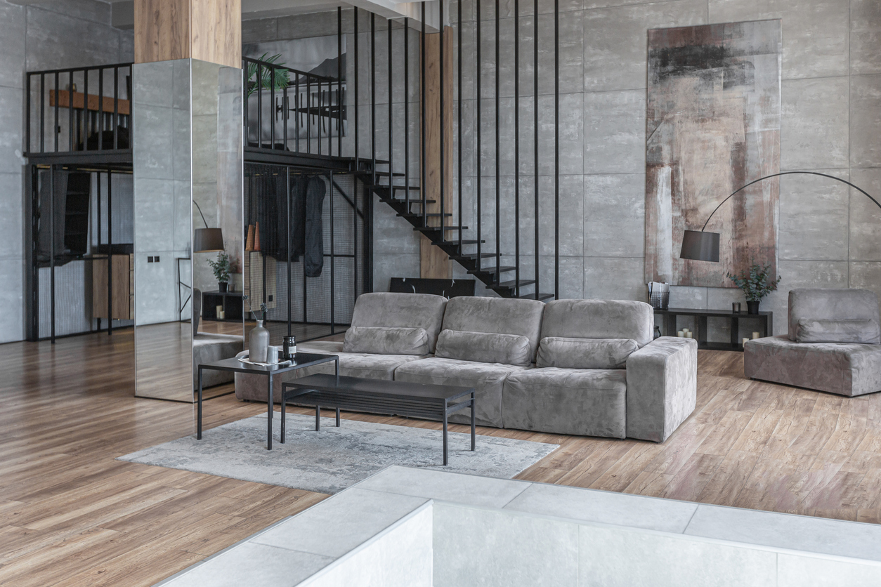 Το Brutalist Style μπαίνει στα σπίτια: Τσιμέντο και αυστηρές γωνίες που δείχνουν παράξενα όμορφες