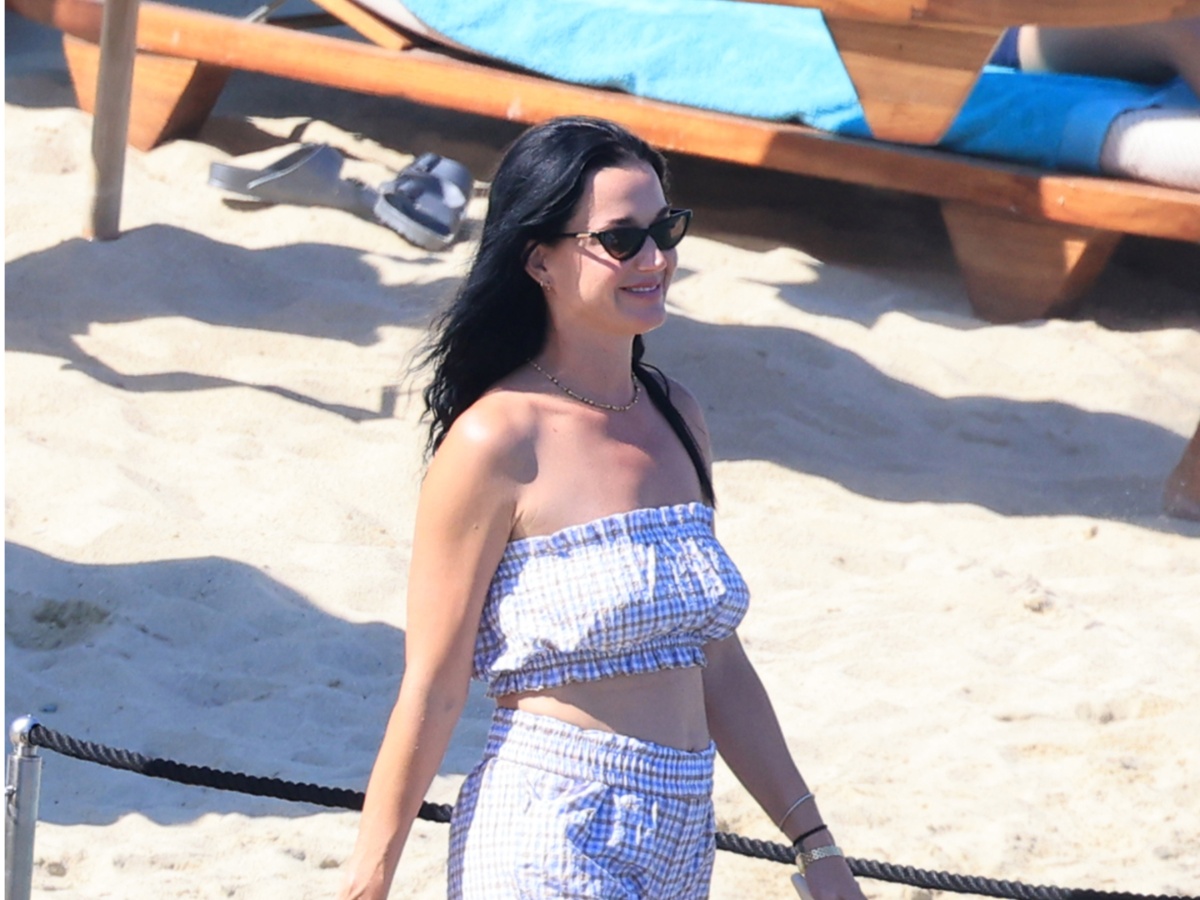 Katy Perry: Νέες φωτογραφίες από το πρόσφατο ταξίδι της στη Μύκονο