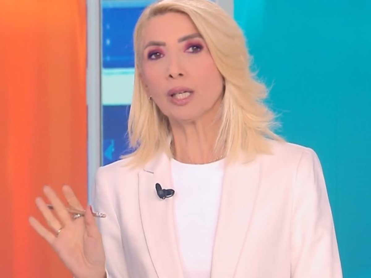 Μίνα Καραμήτρου: «Σιγά τώρα μην αλλάζουμε γειτονιές επειδή θέλουμε να ξεχάσουμε κάποιον»