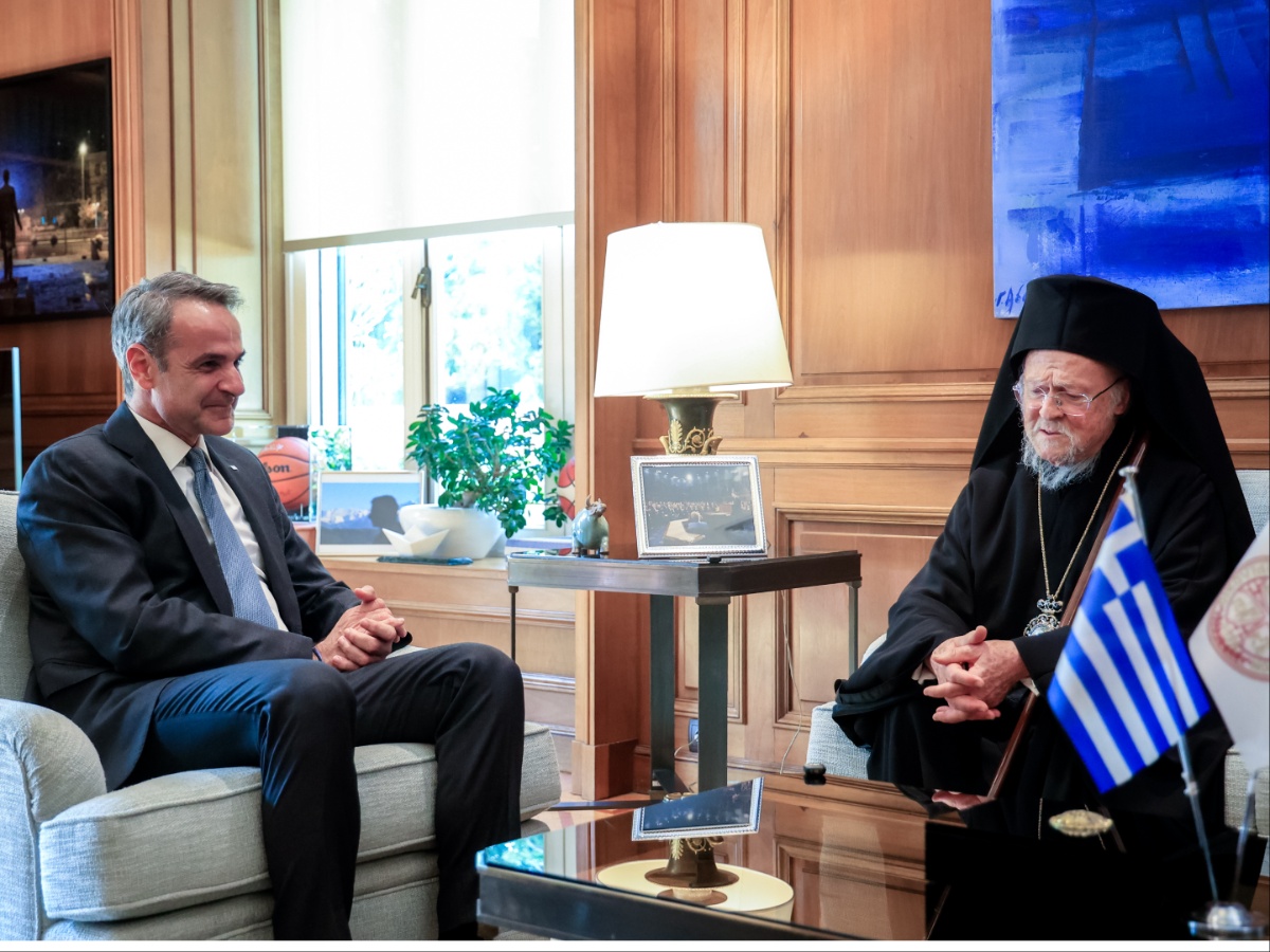 Κυριάκος Μητσοτάκης: Kάλεσε τον Πατριάρχη Βαρθολομαίο να στεφανώσει τον γιο του, Κωνσταντίνο με την Μαρία Σάκκαρη