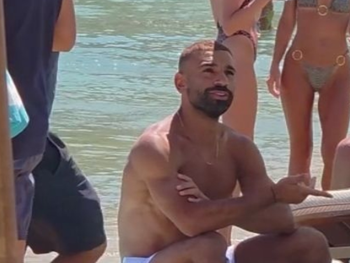 Mohamed Salah: Από τα γήπεδα του Παγκοσμίου Κυπέλλου, στις παραλίες της Μυκόνου