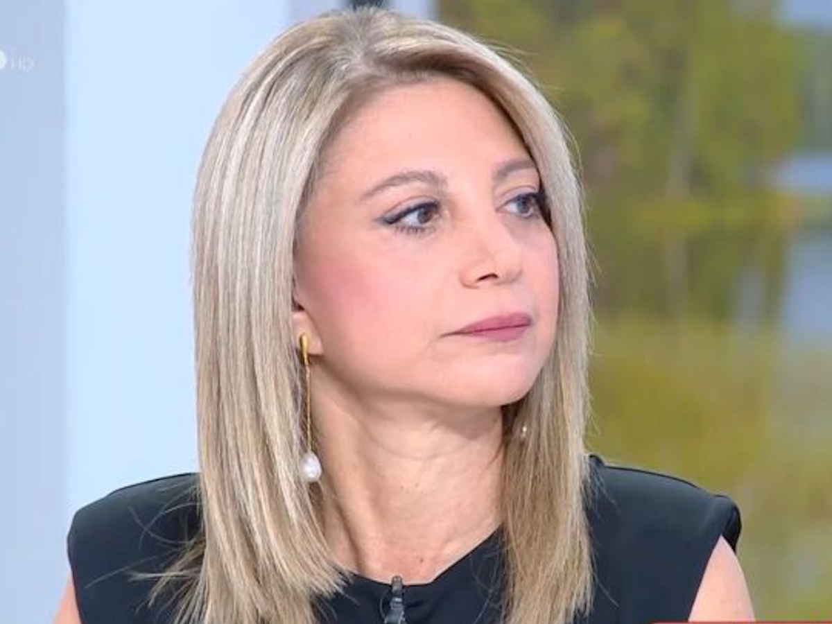 Μαρία Καρυστιανού: «Στη ζωή μου φοβήθηκα μία φορά και αυτό ήταν όταν έπρεπε να ανοίξω το λευκό φέρετρο με την κόρη μου»