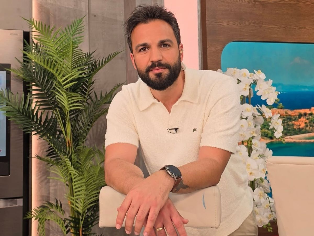 Ο Λευτέρης Κουμαντάκης στο TLIFE για τις AI φωτογραφίες που τον συνέδεσαν με την υπόθεση της Σύρου: «Ο γιος μου έπαθε σοκ»
