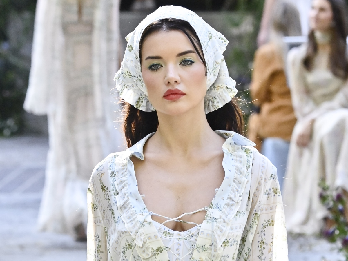 Εβδομάδα Μόδας Μιλάνο: Στο show της Luisa Beccaria τα beauty looks είναι ένας συνδυασμός του vintage romance με το σύγχρονο cottagecore