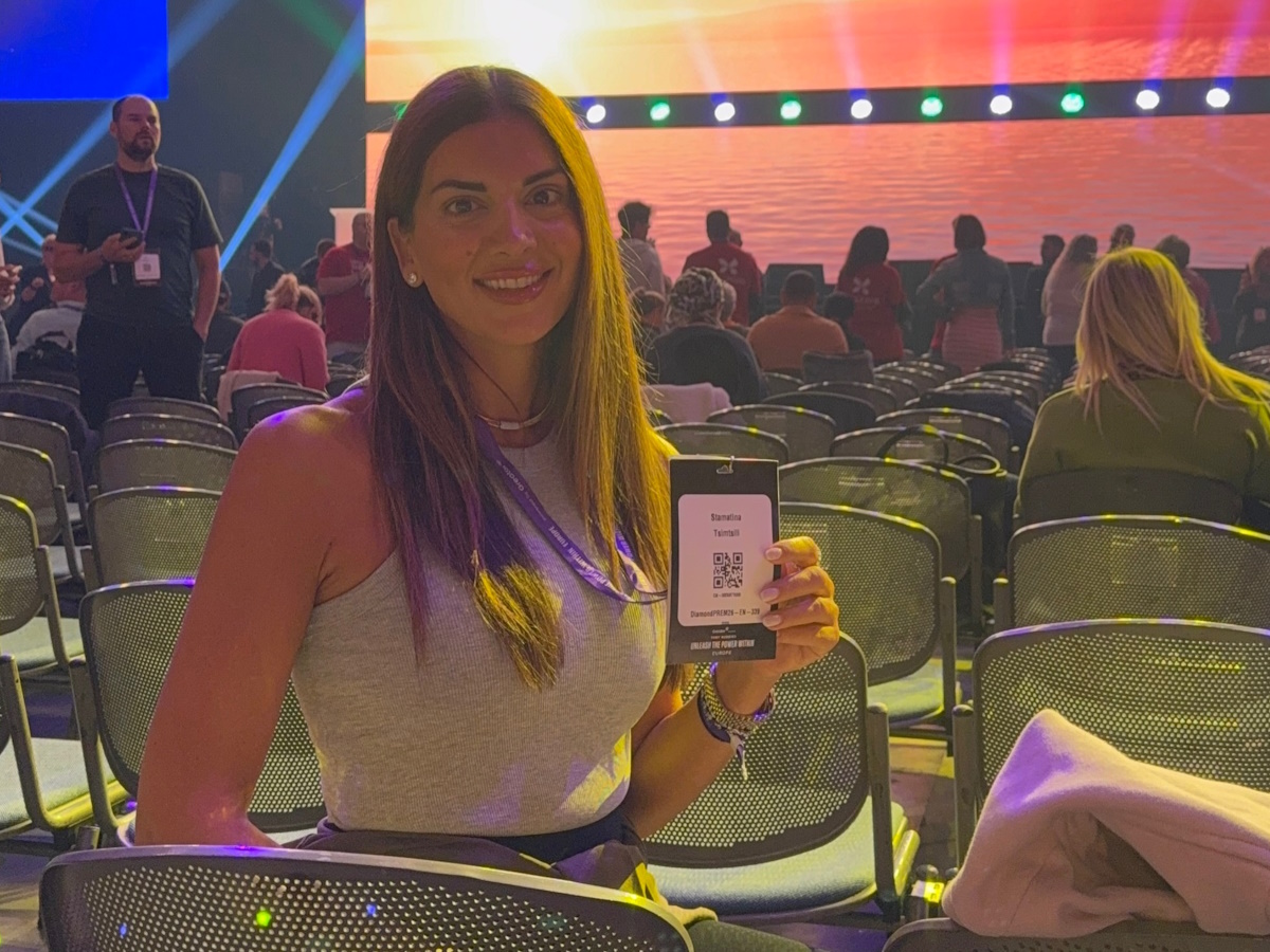 Σταματίνα Τσιμτσιλή: Βούρκωσε με τον Tony Robbins στη Γερμανία – «Ήταν μια πολύ δυνατή εμπειρία, γεμάτη συναίσθημα και σκέψεις»