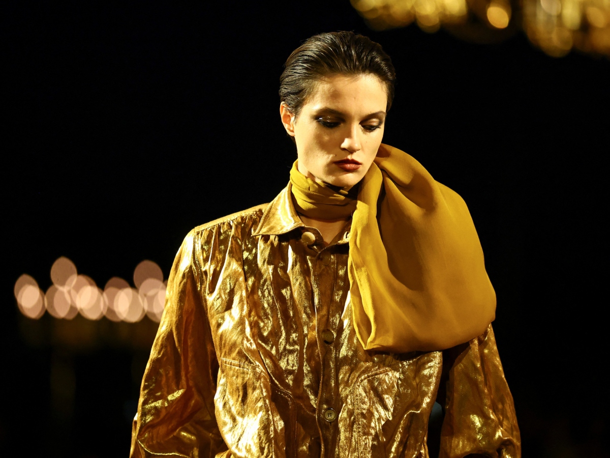 Saint Laurent: Τα beauty looks έχουν την πιο σκοτεινή εκδοχή του Parisian glamour
