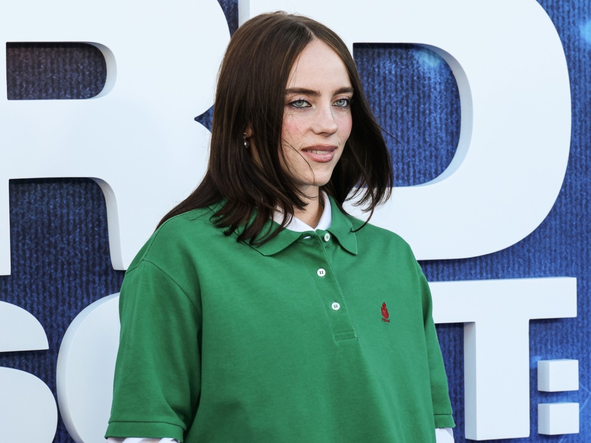 Η Billie Eilish μόλις αποκάλυψε το νέο της bronde bob και είναι το τέλειο look για το φθινόπωρο