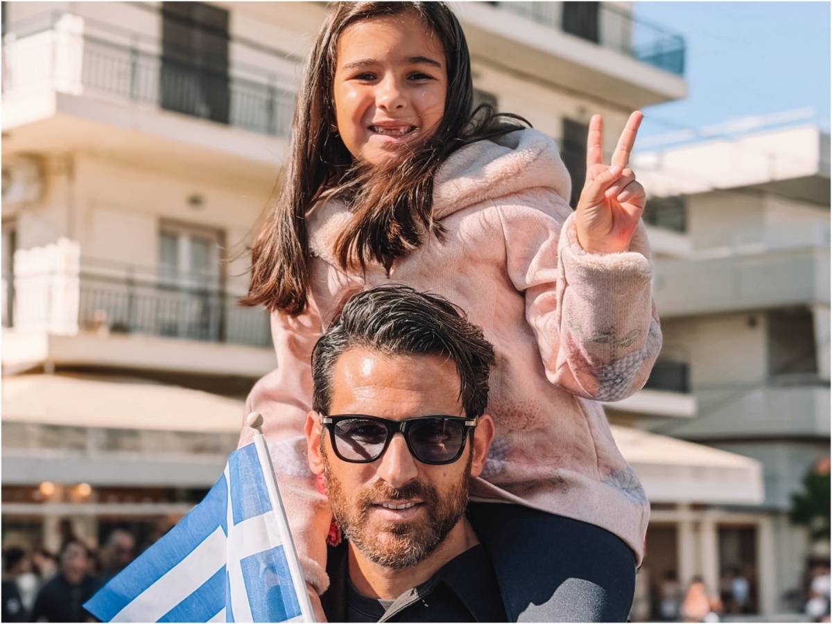 Ετεοκλής Παύλου: Στην παρέλαση για την 28η Οκτωβρίου με την κόρη του, Μελίτα – Φωτογραφία
