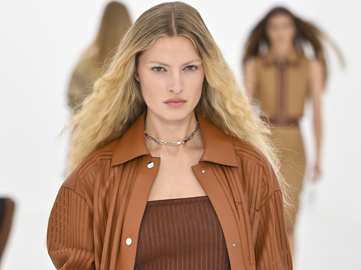 Hermès: Τα make up looks που δημιούργησε ο Γρηγόρης Πυρπύλης είναι μια ωδή στον μινιμαλισμό και την ισορροπία