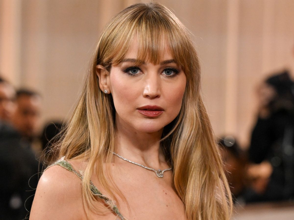 H Jennifer Lawrence λανσάρει haircare brand που συνδυάζει την περιποίηση με τη βιοτεχνολογία