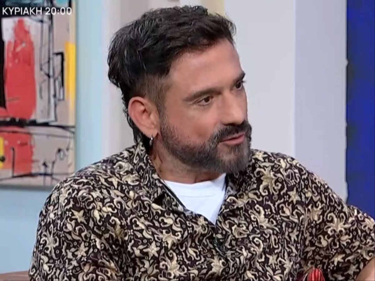 Μάνος Καζαμίας: «Έκανα τον ξυλοπόδαρο στην Ερμού για να επιβιώσω»