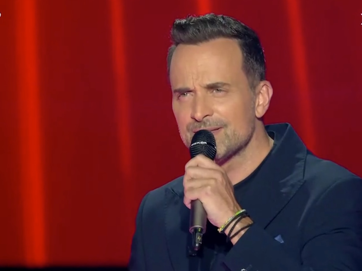 The Voice: Ο Γιώργος Λιανός τραγούδησε επί σκηνής και εντυπωσίασε τους coaches με την ερμηνεία του