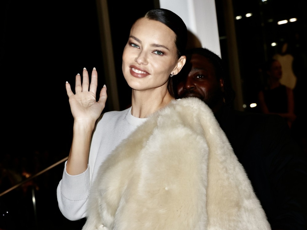 Adriana Lima: Το αγαπημένο της χτένισμα είναι ιδανικό για όλες τις ώρες της ημέρας
