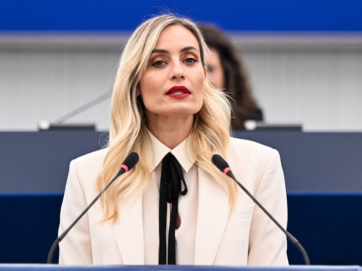 Ελεονώρα Μελέτη: Κατέθεσε τροπολογίες για την προστασία των δημιουργών από τις προκλήσεις της Τεχνητής Νοημοσύνης