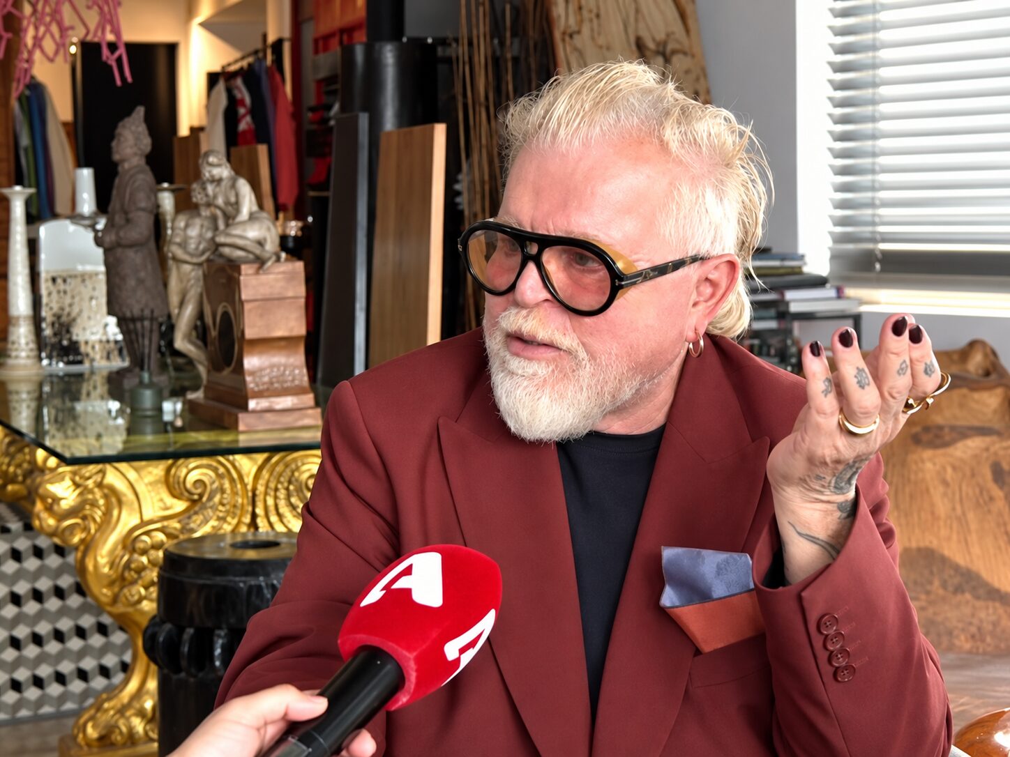 Νίκος Αποστολόπουλος για Γιώργο Μαζωνάκη: «Πρέπει να είσαι ηλίθιος για να μην καταλάβεις ότι είχε τα δικά του σκοτάδια και τα δικά του πάθη»