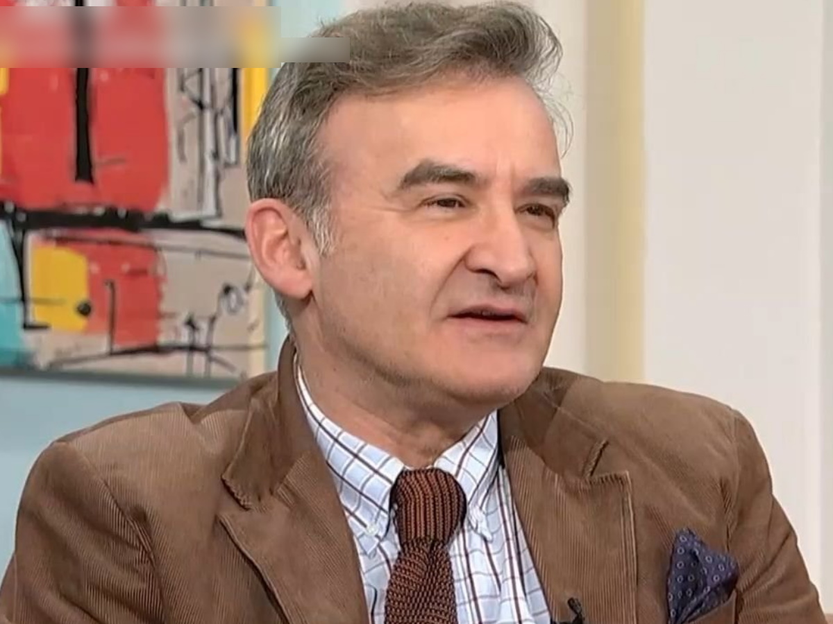 Νίκος Ορφανός: «Με τη γυναίκα του κάναμε ταυτόχρονα πρόταση γάμου ο ένας στον άλλον» – Η απρόσμενη στιγμή πάνω στο πλοίο