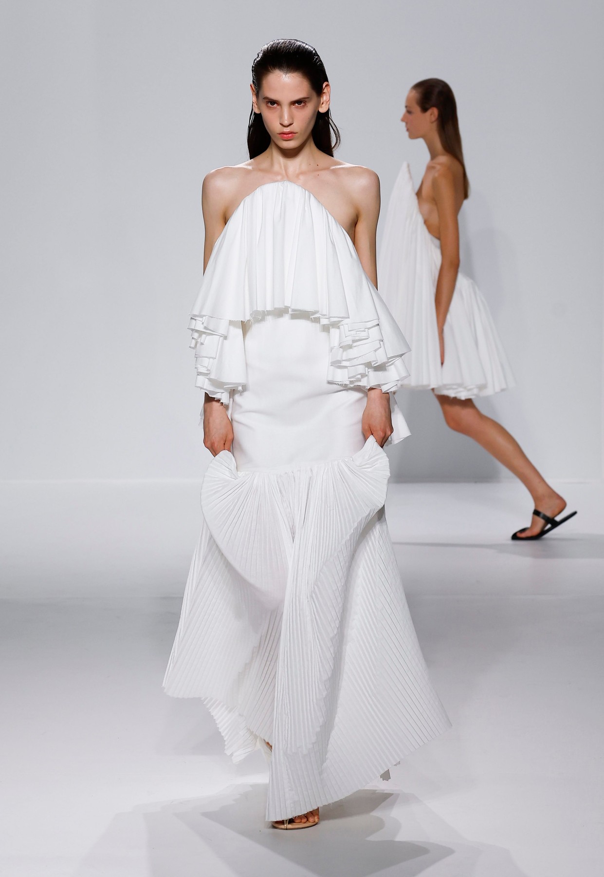 Jean Paul Gaultier SS27: Η νέα συλλογή επαναφέρει τα πιο εκκεντρικά στοιχεία του οίκου